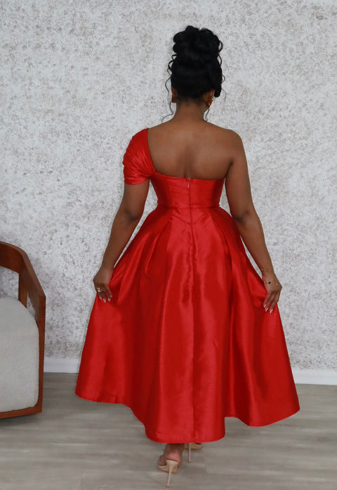 Crimson Kiss Midi Dress (Red)