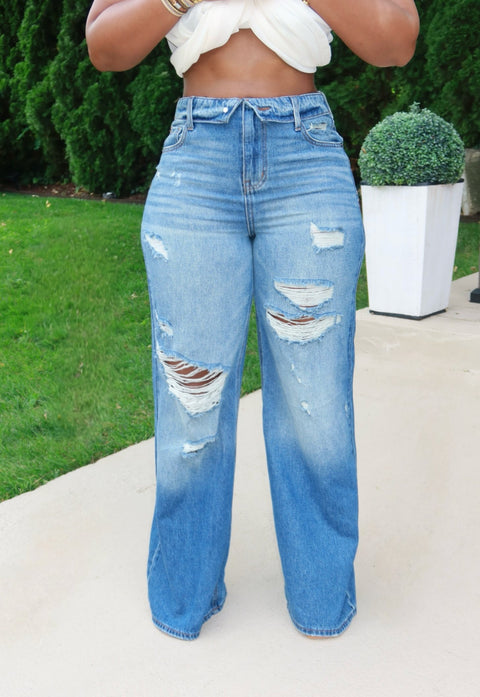 Ava Distress Jeans