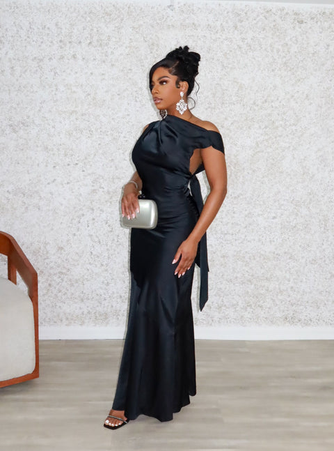 Dirty Donna Gown (Black)