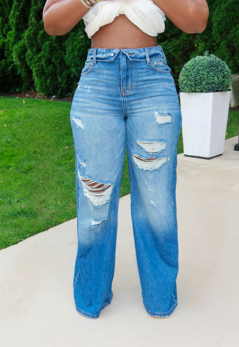 Ava Distress Jeans