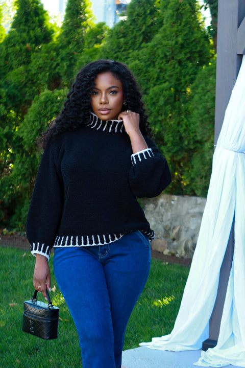 Dalia Sweater Top (Black and White)